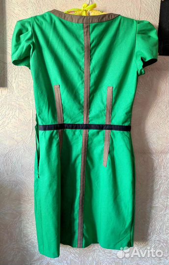 Зеленое платье