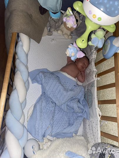 Бортики в кроватку косичка простыни на резинке