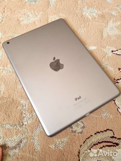 iPad Air 16GB Wi-Fi Space Gray