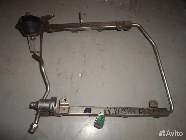 Рейка топливная (рампа) (Audi A8)