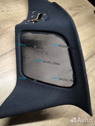 Обшивка салона задняя правая BMW i8 I12 2015