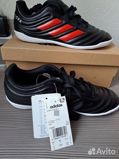 Новые футзалки фирмы adidas оригинал р. 36 (23см)