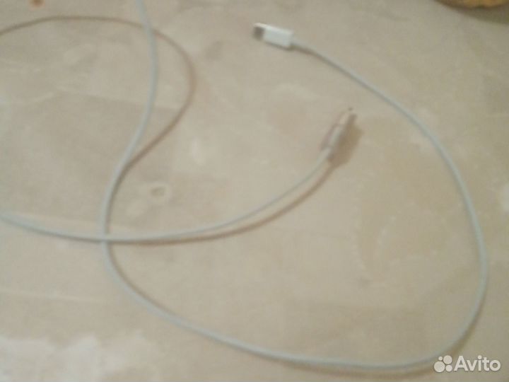 Зарядка на iPhone