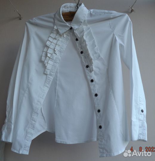 Блузка детская праздничная с жабо 140см