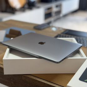 MacBook pro 13' M1 серый космос