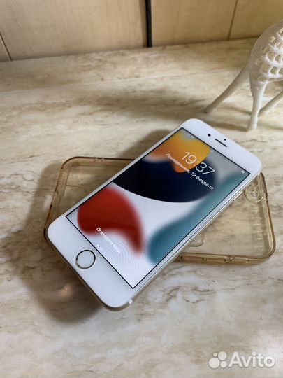 iPhone 6S, 32 ГБ