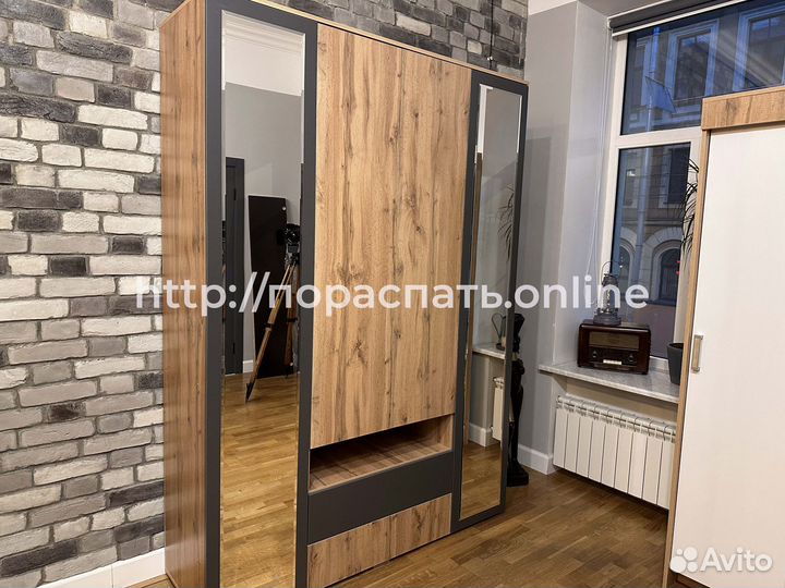 Шкаф распашной