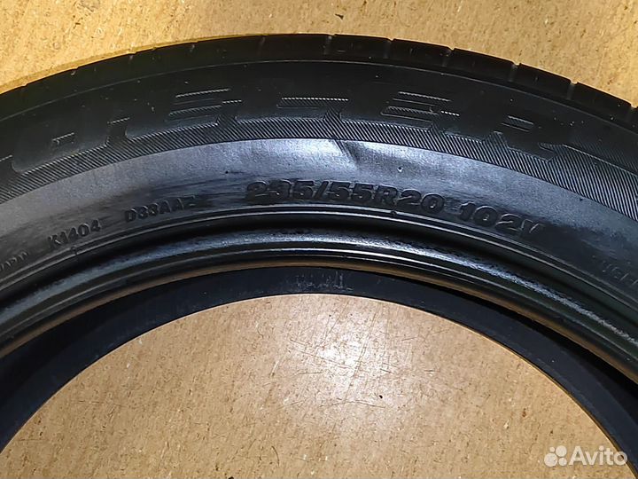 Bridgestone Dueler H/L 33 235/55 R20