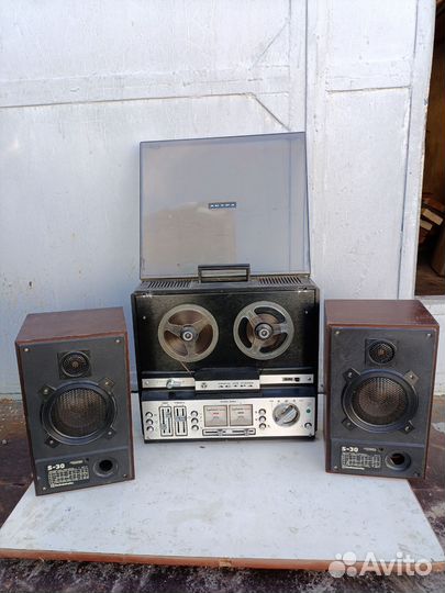 Катушечный магнитофон