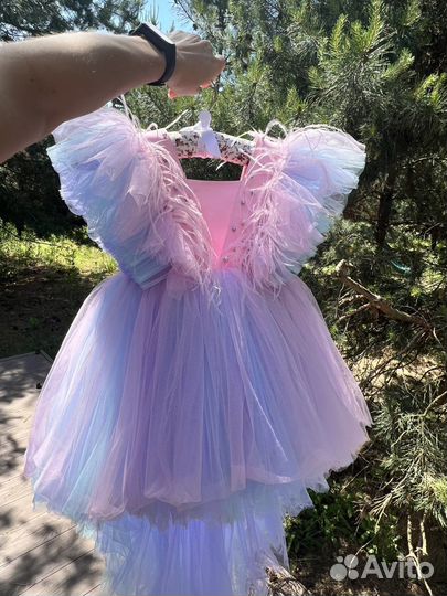 Платье праздничное