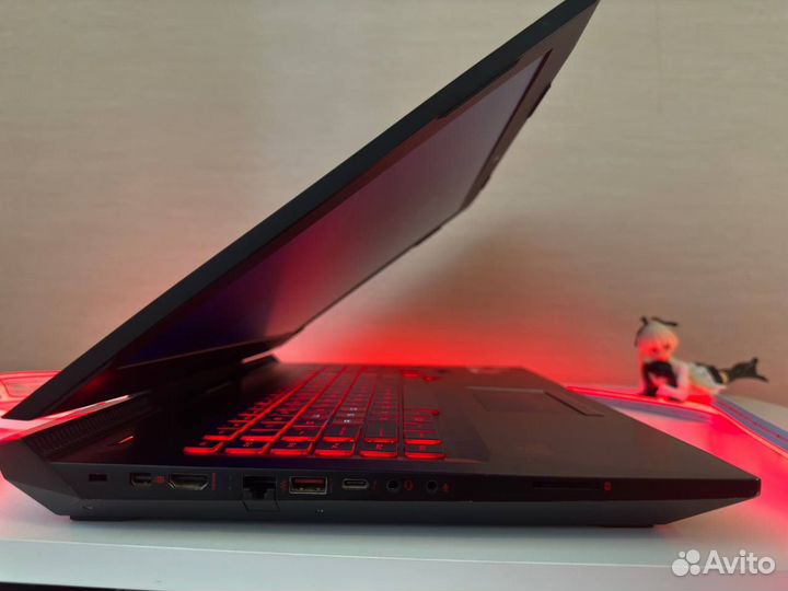 Игровой ноутбук HP Omen 17'3 GTX 1060 I7-7700 SSD