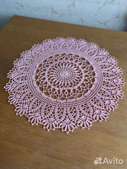 Вязанная салфетка