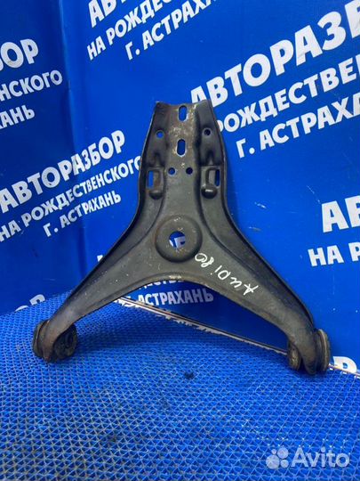 Рычаг передней подвески Audi 80 седан 1991