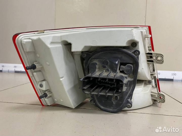 Фонарь задний правый Skoda Octavia