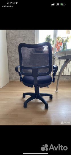 Компьютерное кресло офисное