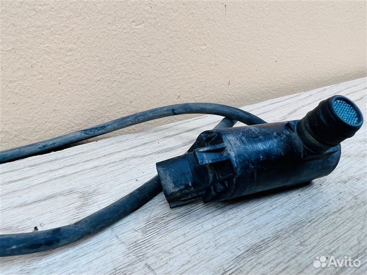 Насос стеклоомывателя Hyundai Solaris 1 2010-2016