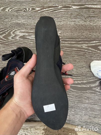 Скальные туфли