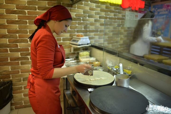 Кухонный работник в кафе с питанием / вахта Москва