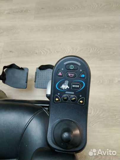 Инвалидная коляска с электроприводом