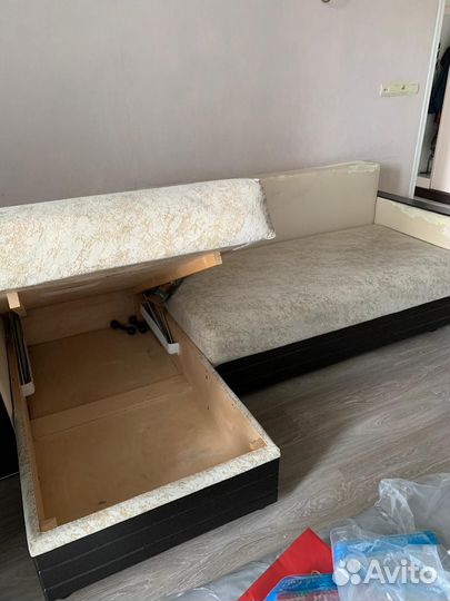 Угловой диван бу
