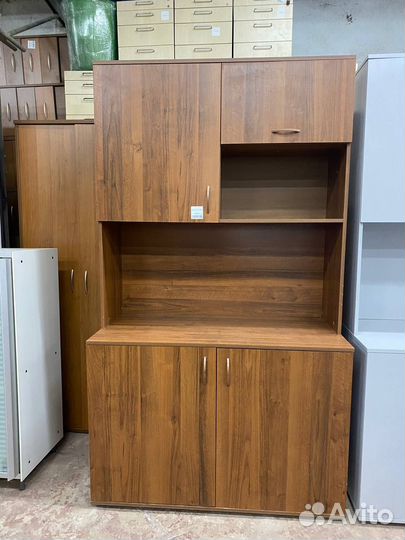 Буфет полуоткрытый в цвете орех