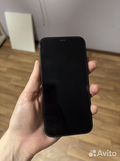 iPhone 12, 64 ГБ