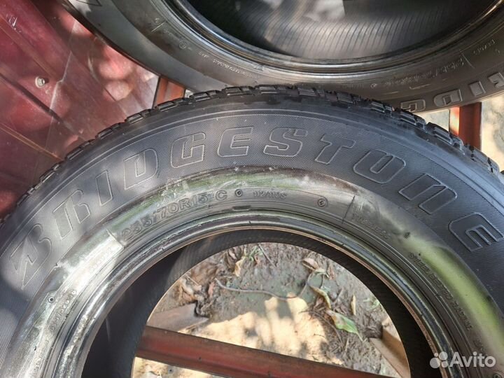 Bridgestone Dueler H/T 255/70 R15