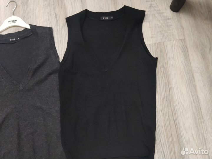 Жилетки тёмно-серого и чёрного цвета 44 размер
