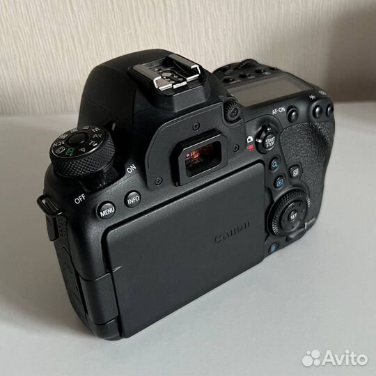 Фотоаппарат canon eos 6d mark ii body