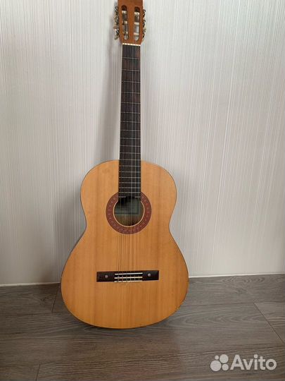 Классическая гитара yamaha c40m