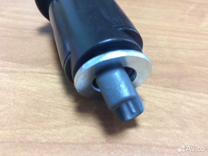 Крепления колеса Peg-Perego Pliko