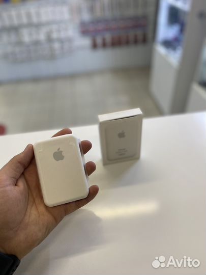 Magsafe battery pack для iPhone