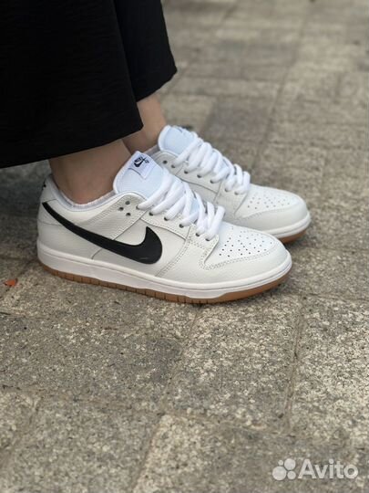 Кроссовки Nike Dunk Sb low pro gum white