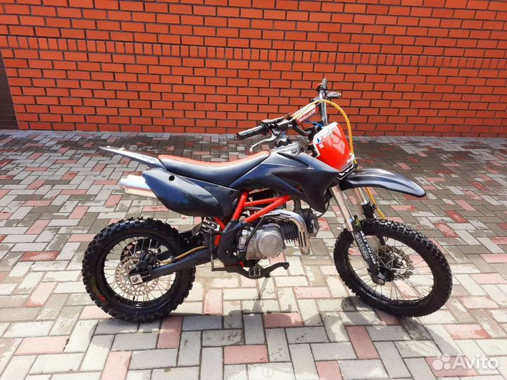 Питбайк Ттр 125 (мотор ycf 150)