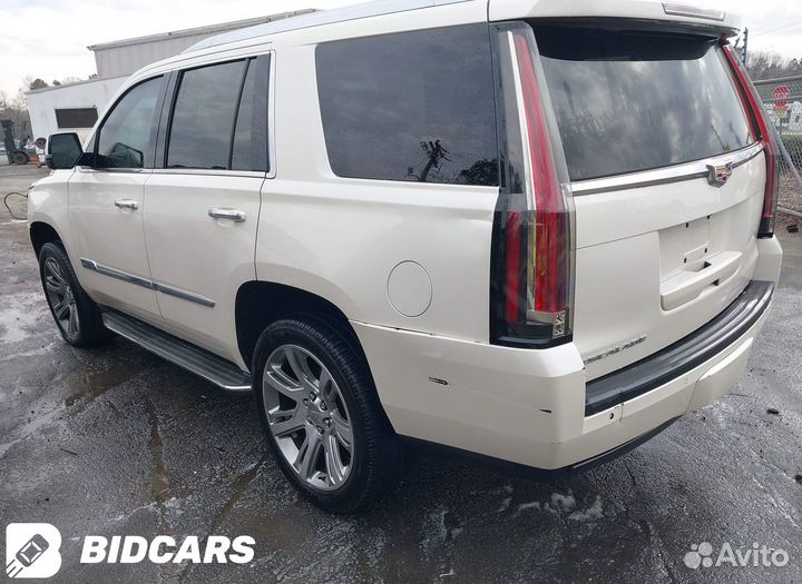 В разборе Cadillac Escalade 4 6.2L V-8 L86