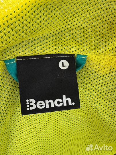 Ветровка осень-весна на молнии с капюшоном bench