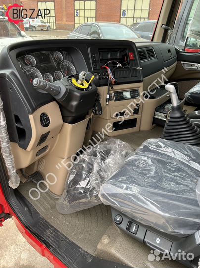 Кабина Sitrak C7H