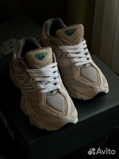 Кроссовки женские New Balance 9060