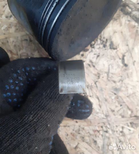 Поршень с шатуном QG18 Nissan