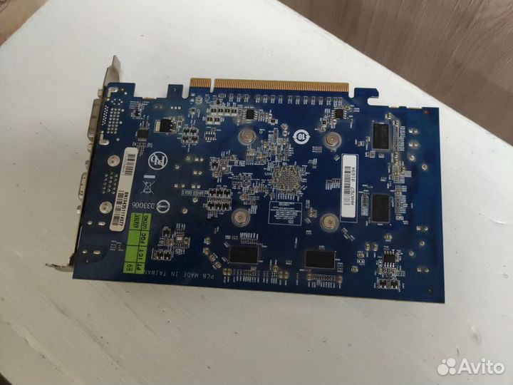 Видеокарта PCI-E GigaByte ATI Radeon HD5570