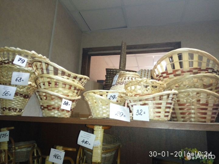 Корзины плетеные для новогодних подарков