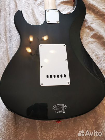 Yamaha pacifica 112J BL