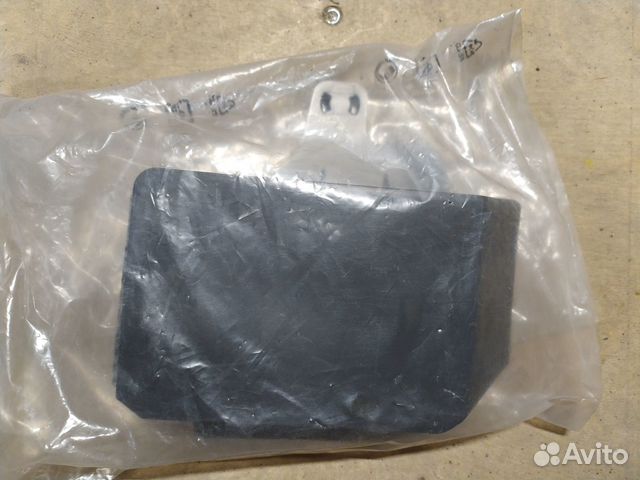 Кронштейн зад бампера лев Renault Logan 2