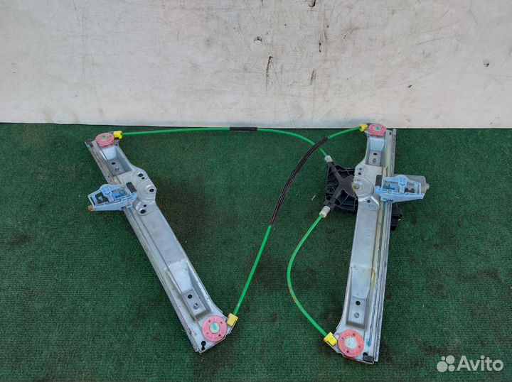 Стеклоподъемник правой двери Opel Corsa D