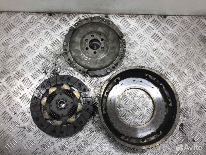 Маховик Volkswagen Golf 1862518343; 027105273D Adz