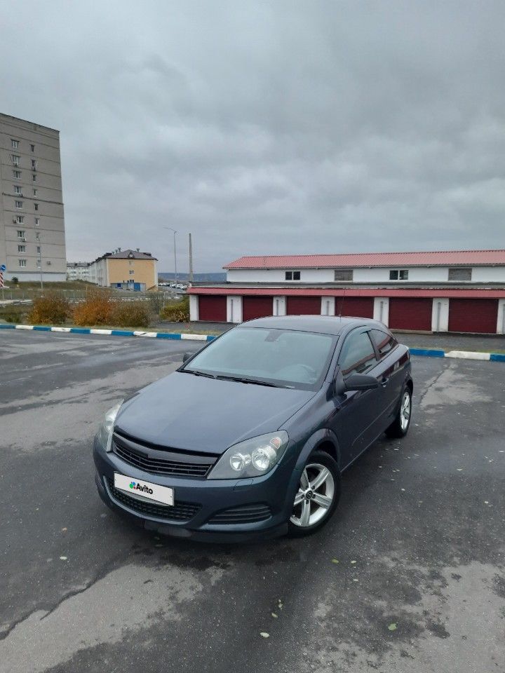 Opel Astra GTC: фото владельца