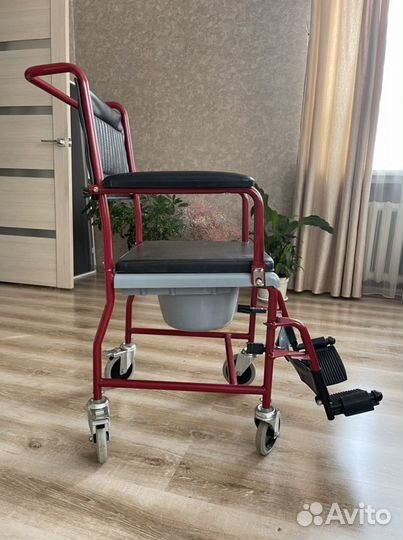 Кресло-коляска инвалидное с санитарным оснащением