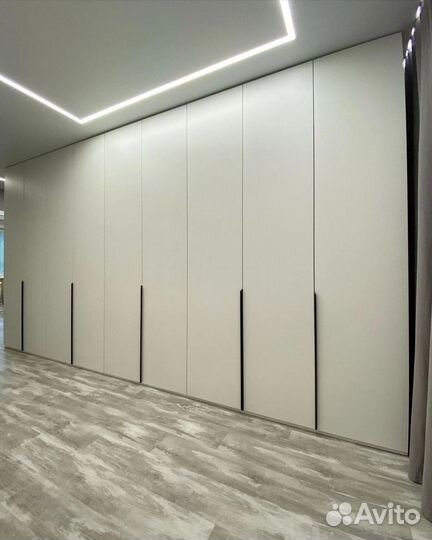 Шкаф распашной под заказ