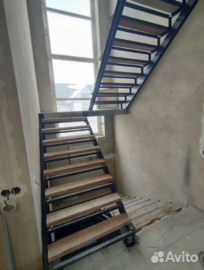 Лестница в частный дом. Металлокаркас