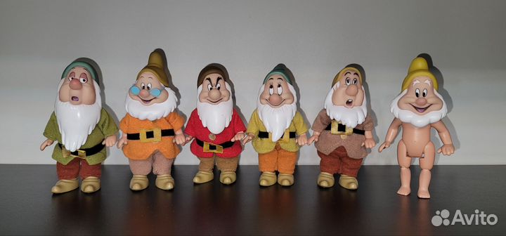 Гномы disney цена за всех 2000т